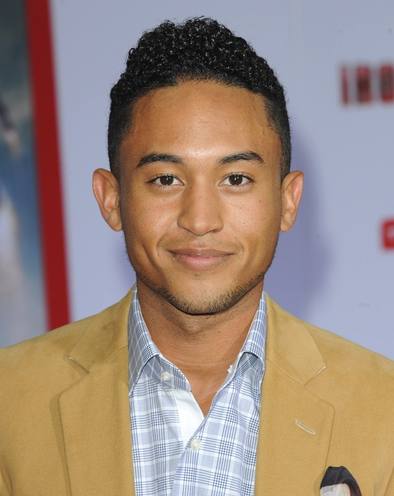Tahj Mowry Picture 7 - Iron Man 3 Los Angeles Premiere - Arrivals - Tahj Mowry Height: Smart Guy's True Stats