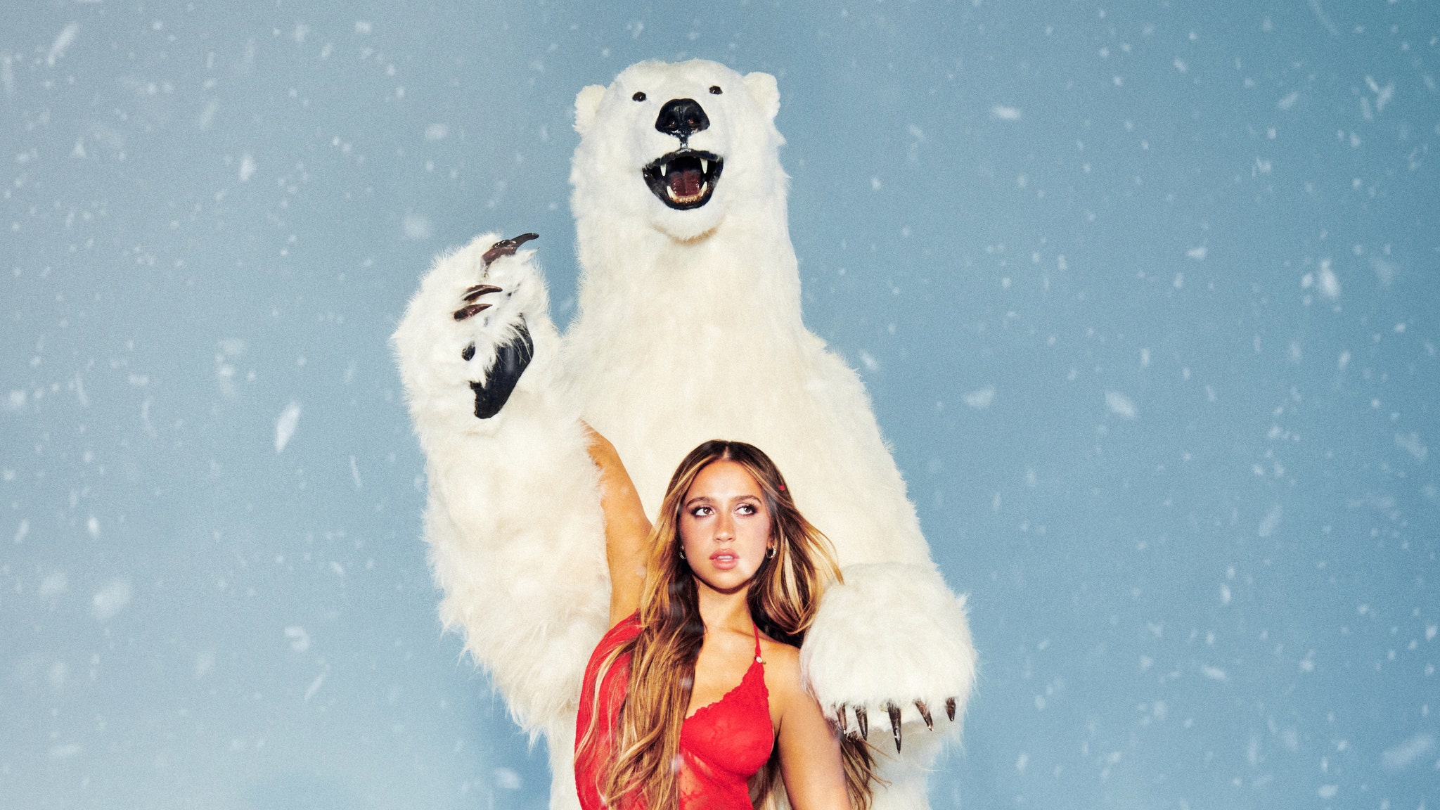 Tate McRae Sizzles As SKIMS Holiday Campaign Star -- See All the Photos! - Tate McRae Sizzles: Sexy Pics That Showcase Her Rising Star Power