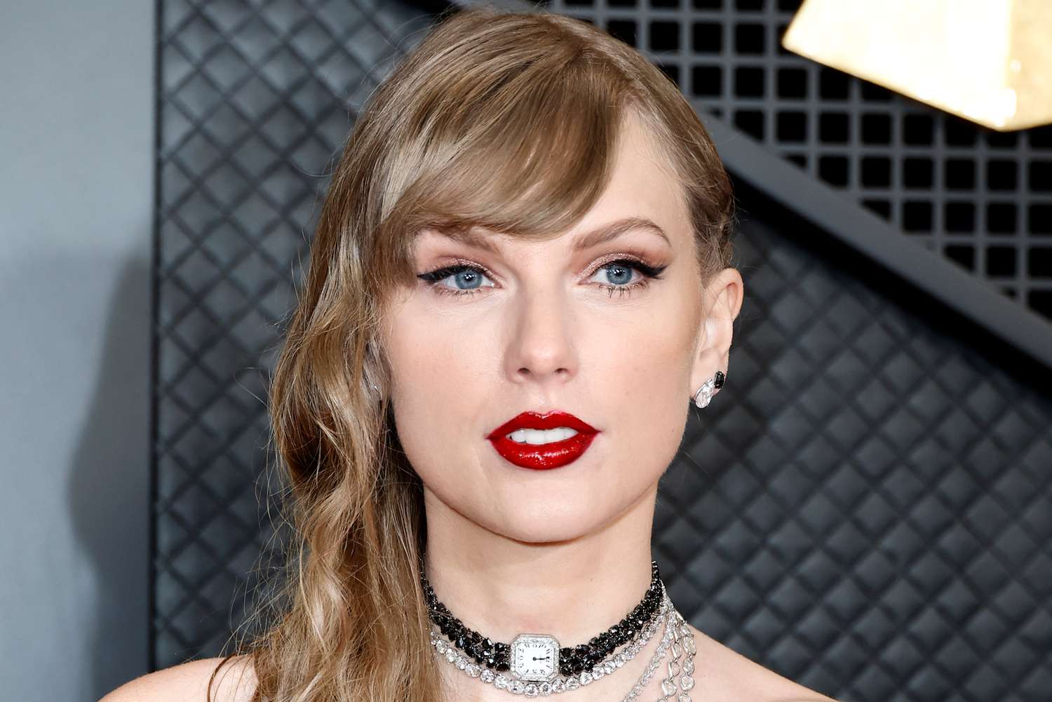 Taylor Swift's Stylist Sets Her Clock Choker to Midnight at 2024 - How Tall Is Taylor Swift: Pop Star’s Petite Frame