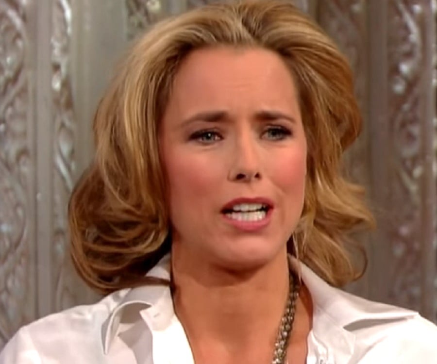 Tea Leoni A League Of Their Own - Téa Leoni's Elegant Edge: Sexy Pics You'll Love