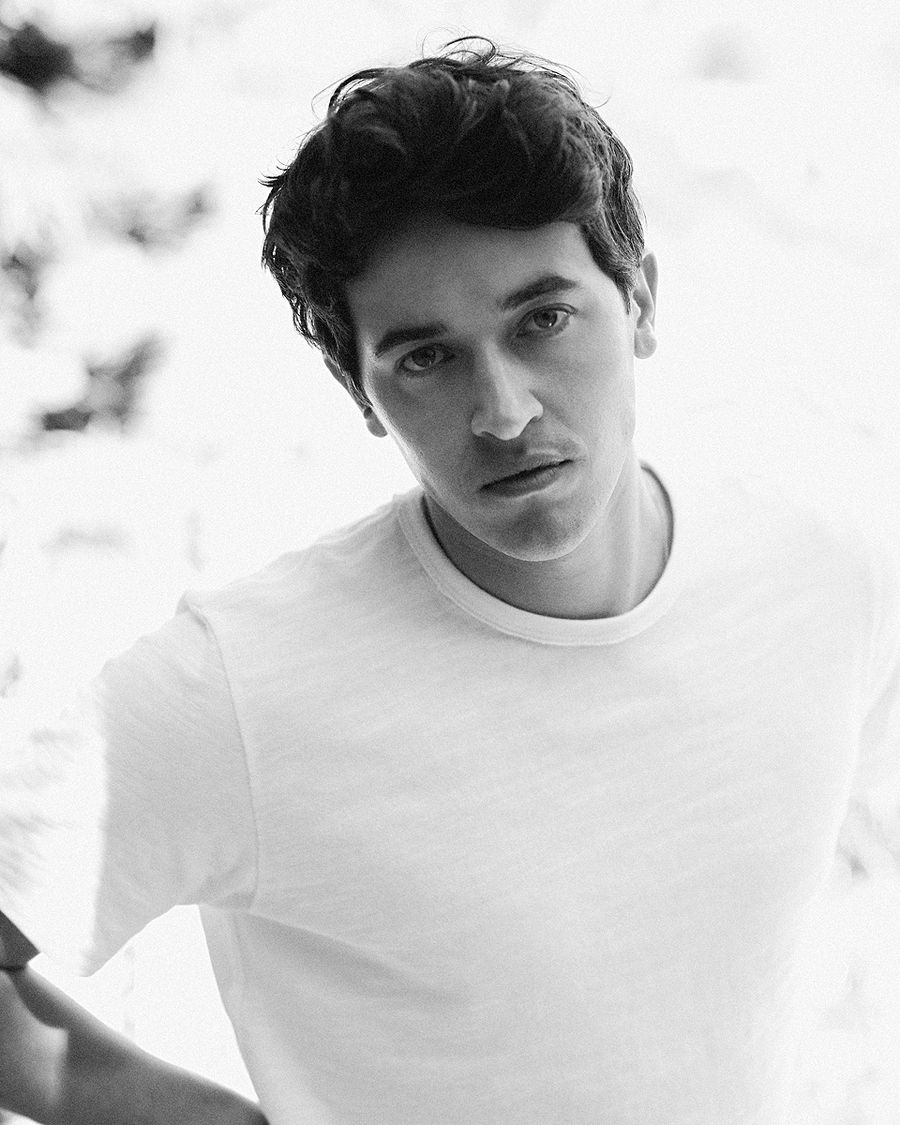 The Hunger Games Prequel Casts Billy the Kid's Tom Blyth as Young Snow - Tom Blyth Height: Hunger Games Star's Height Breakdown