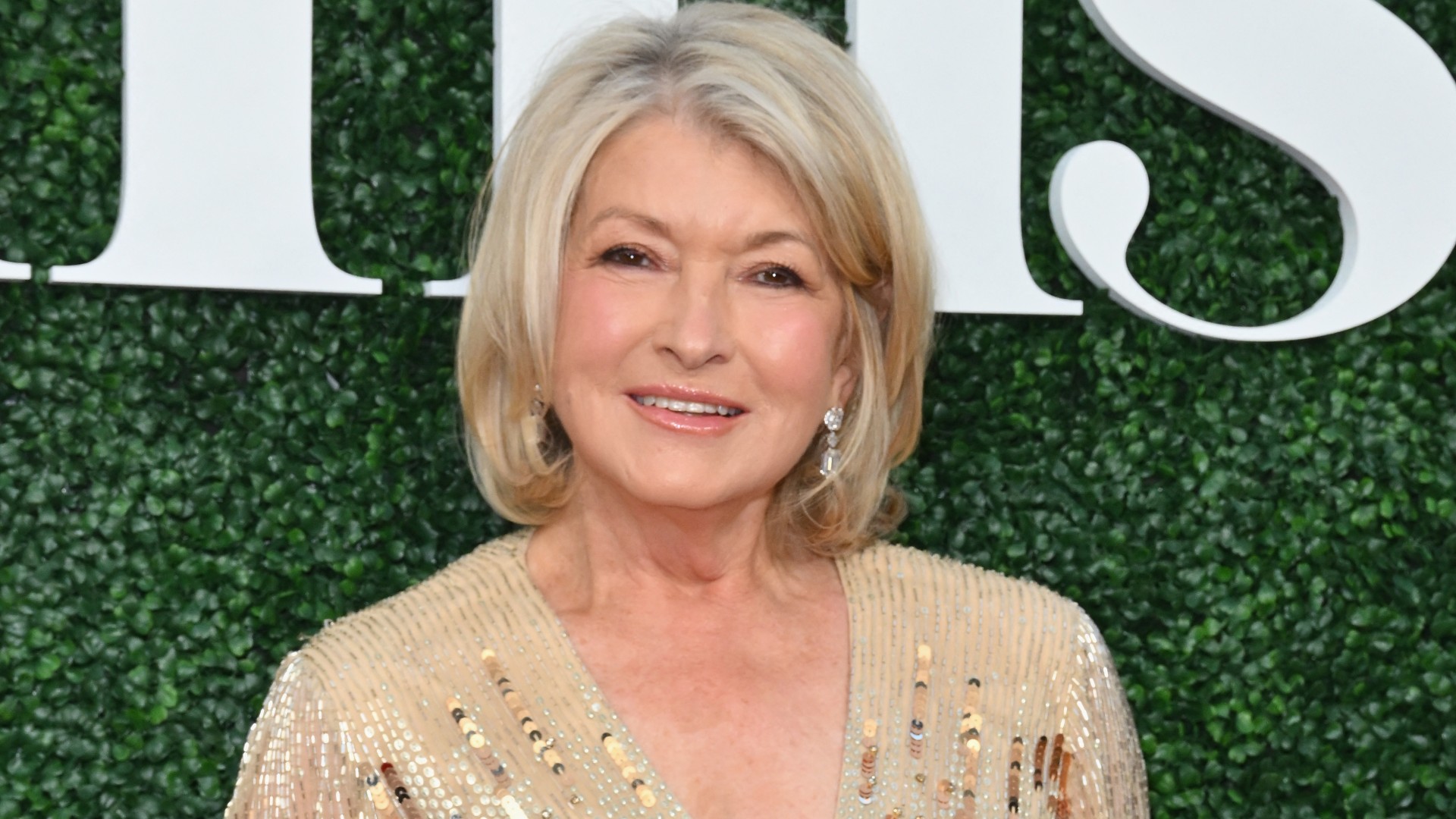 The Internet Thinks Martha Stewart’s ‘Sports Illustrated’ Cover is - What Is Martha Stewart's Current Net Worth