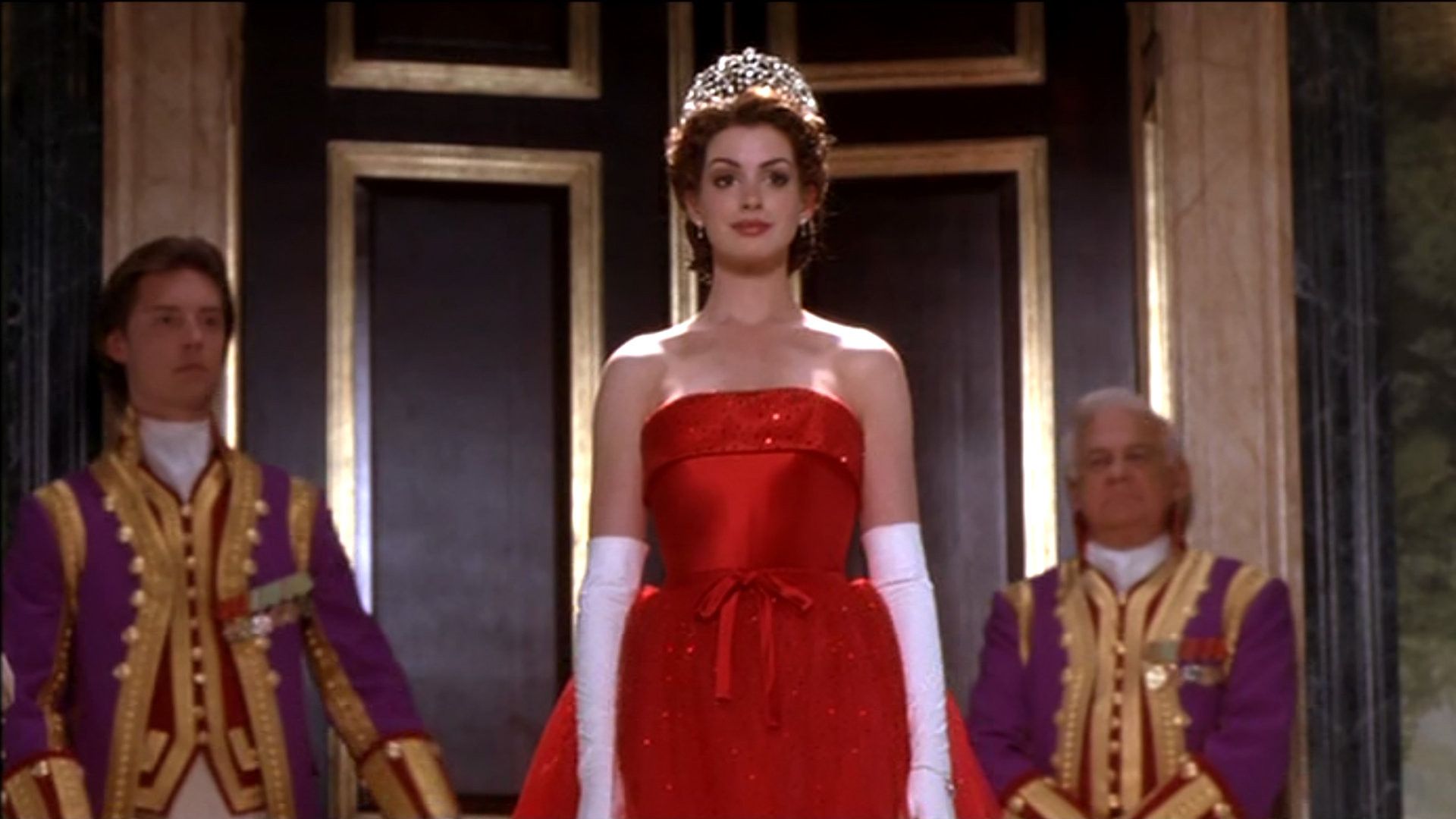 How Old Was Anne Hathaway In The Princess Diaries? Teen Years On Screen