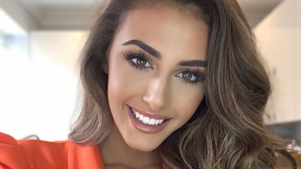 The Truth About Too Hot To Handle Star Chloe Veitch - Who Is Chloe Veitch Dating? Reality Star's Current Relationship Status