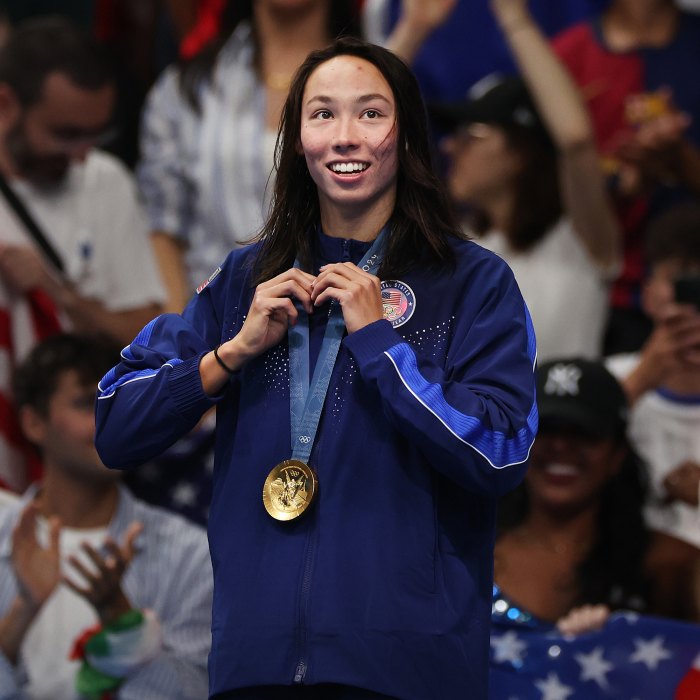 Torri Huske Makes Taylor Swift Show Bracelets in Olympic Village Dorm - Tori Huske Height: U.S. Swimmer's True Height