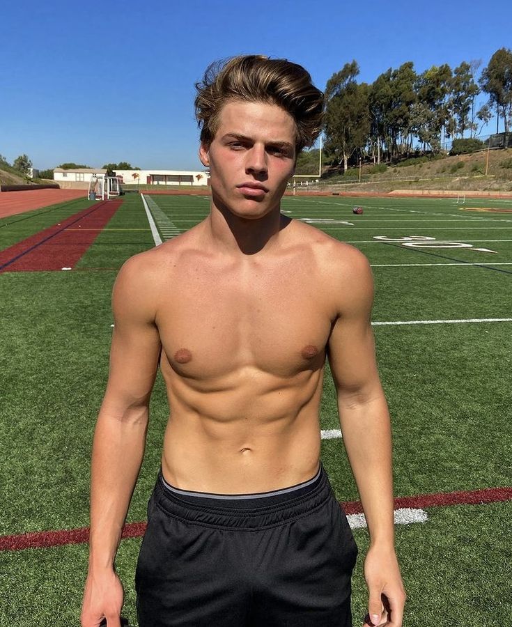How Tall Is Sam Dezz? TikTok Star's Height And Fast Rise