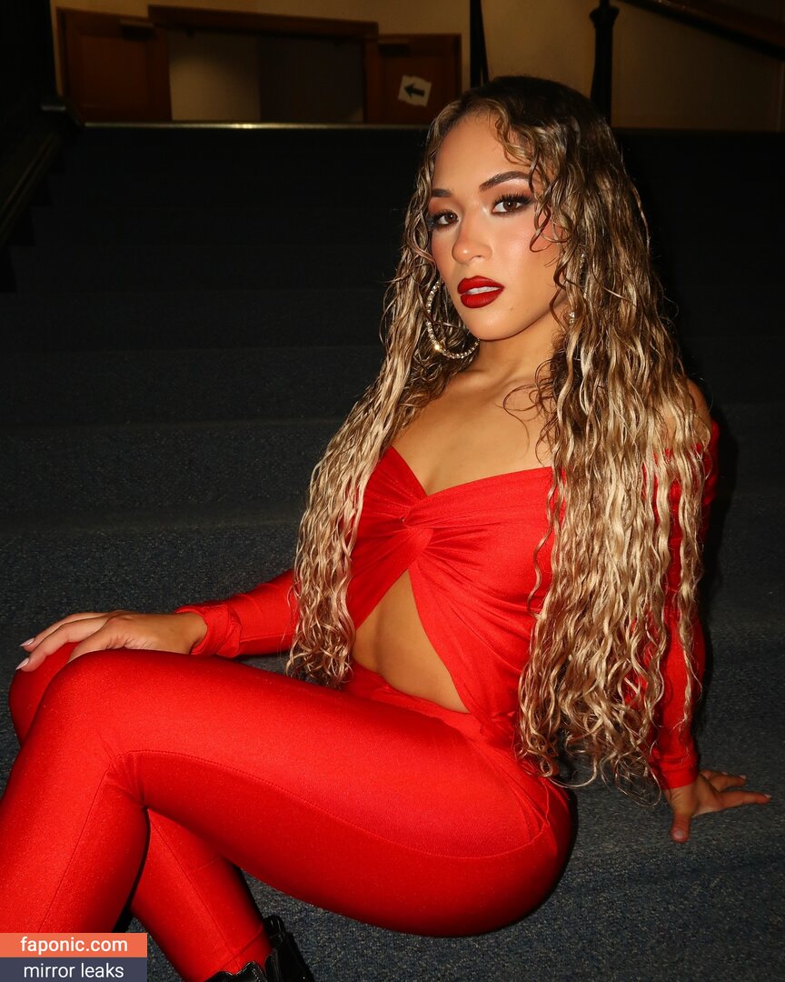 Valerie Loureda - OnlyFans Leaks - Valerie: Sexy Pics of the Alluring Online Personality