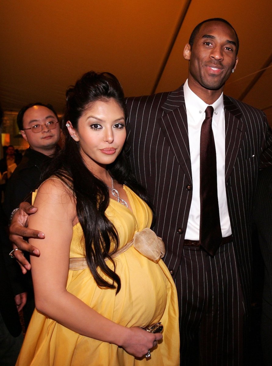 Vanessa Bryant Announces Her Pregnancy After Husband Kobe Bryant's De - Is Vanessa Bryant Pregnant? Rumors Swirl Around The NBA Widow