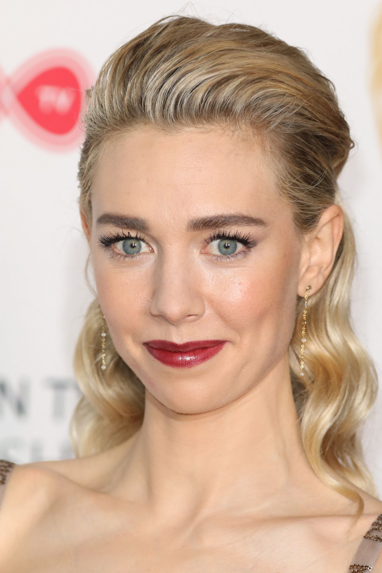 Vanessa Kirby : Vanessa Kirby - Audi Emmy Party in Los Angeles 09/14 - Vanessa Kirby Announces Pregnancy - Actress Expecting First Child