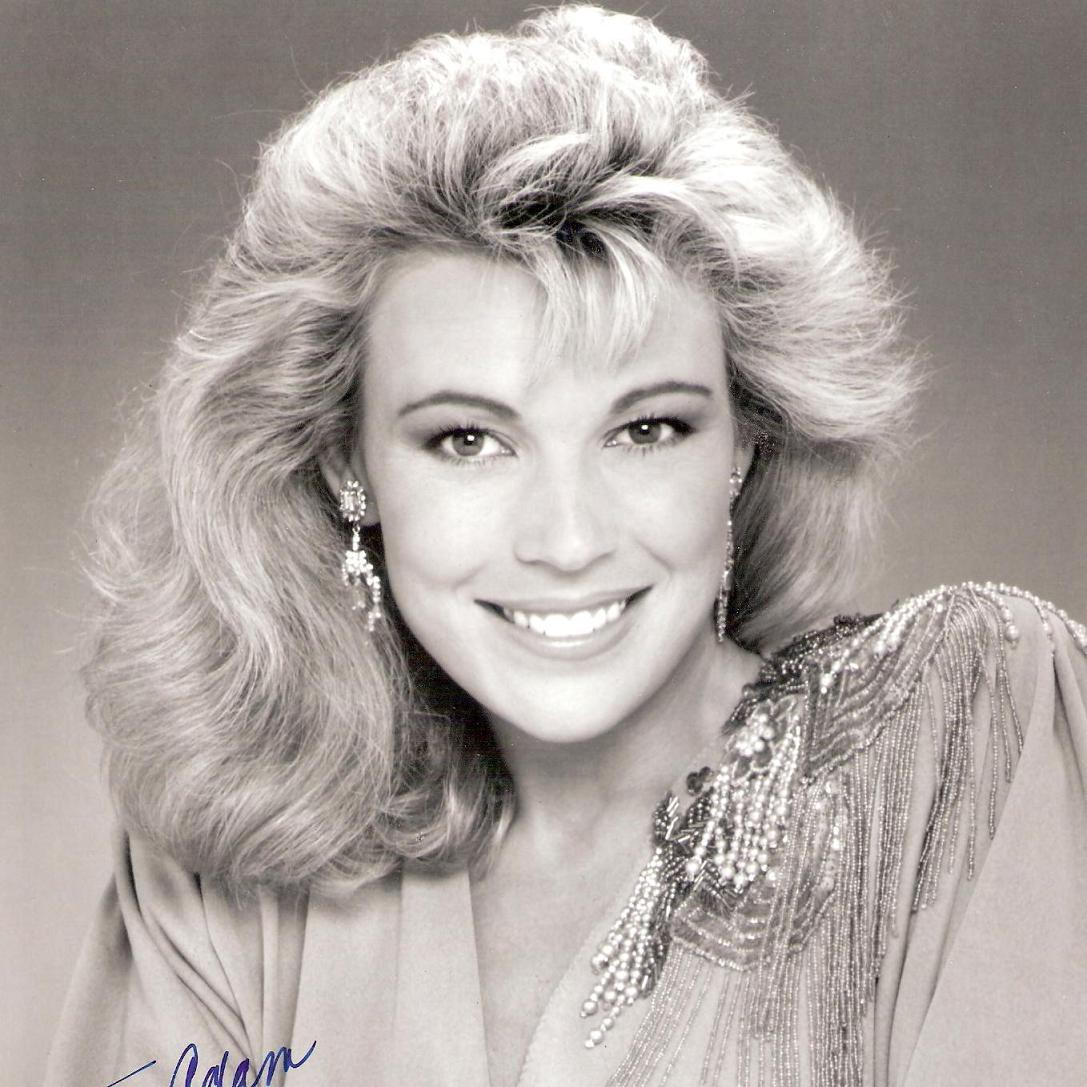 Vanna White Net Worth (2021), Height, Age, Bio and Facts - How Old Is Vanna White? Wheel of Fortune Icon’s Age