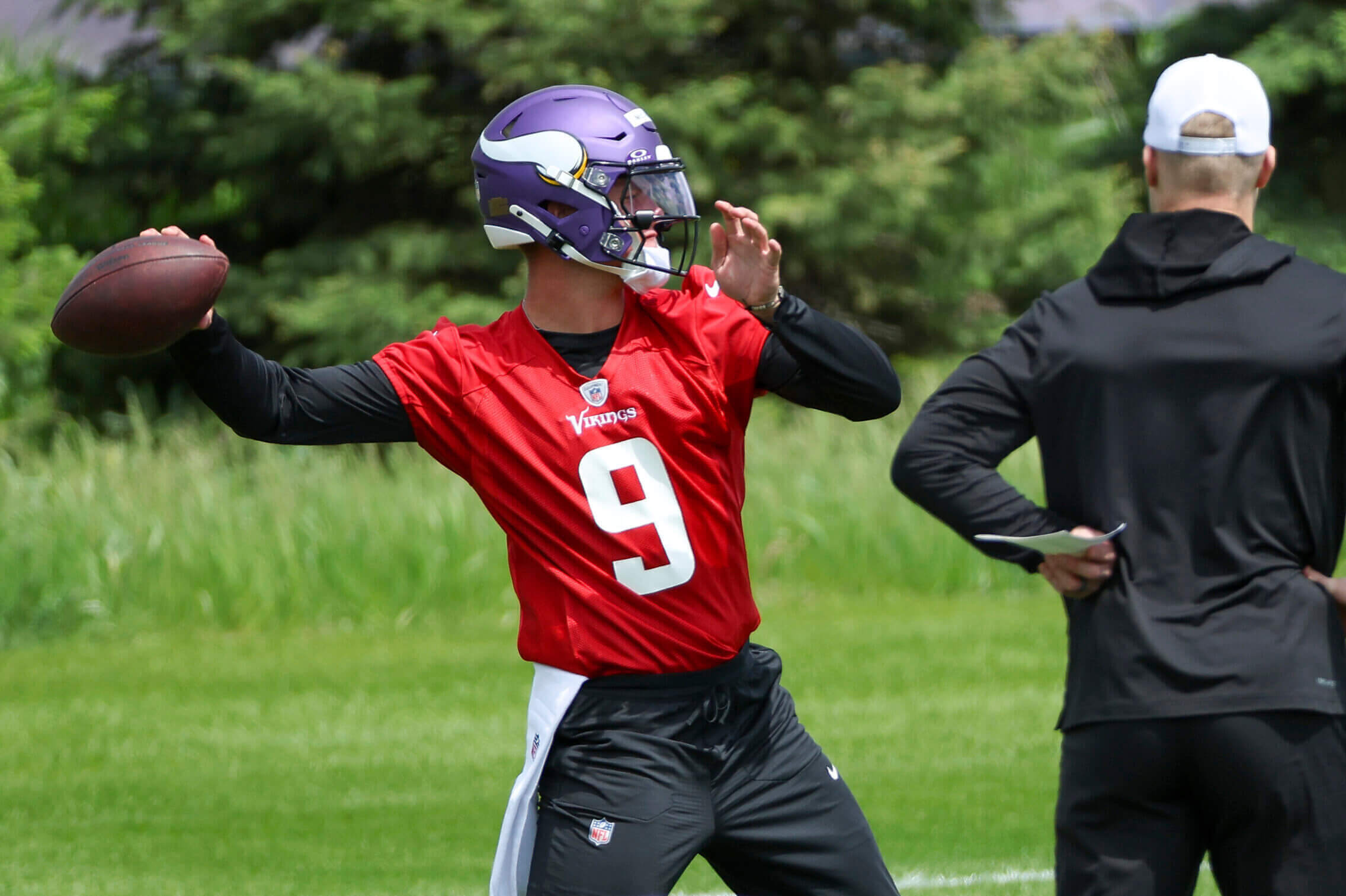 Vikings rookie minicamp: J.J. McCarthy’s first day, Josh McCown’s - How Old Is JJ McCarthy? Quarterback's Age & College Career