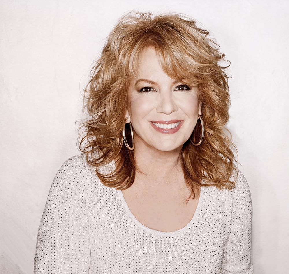 How Tall Is Vikki Carr? The Legendary Vocalist’s Height