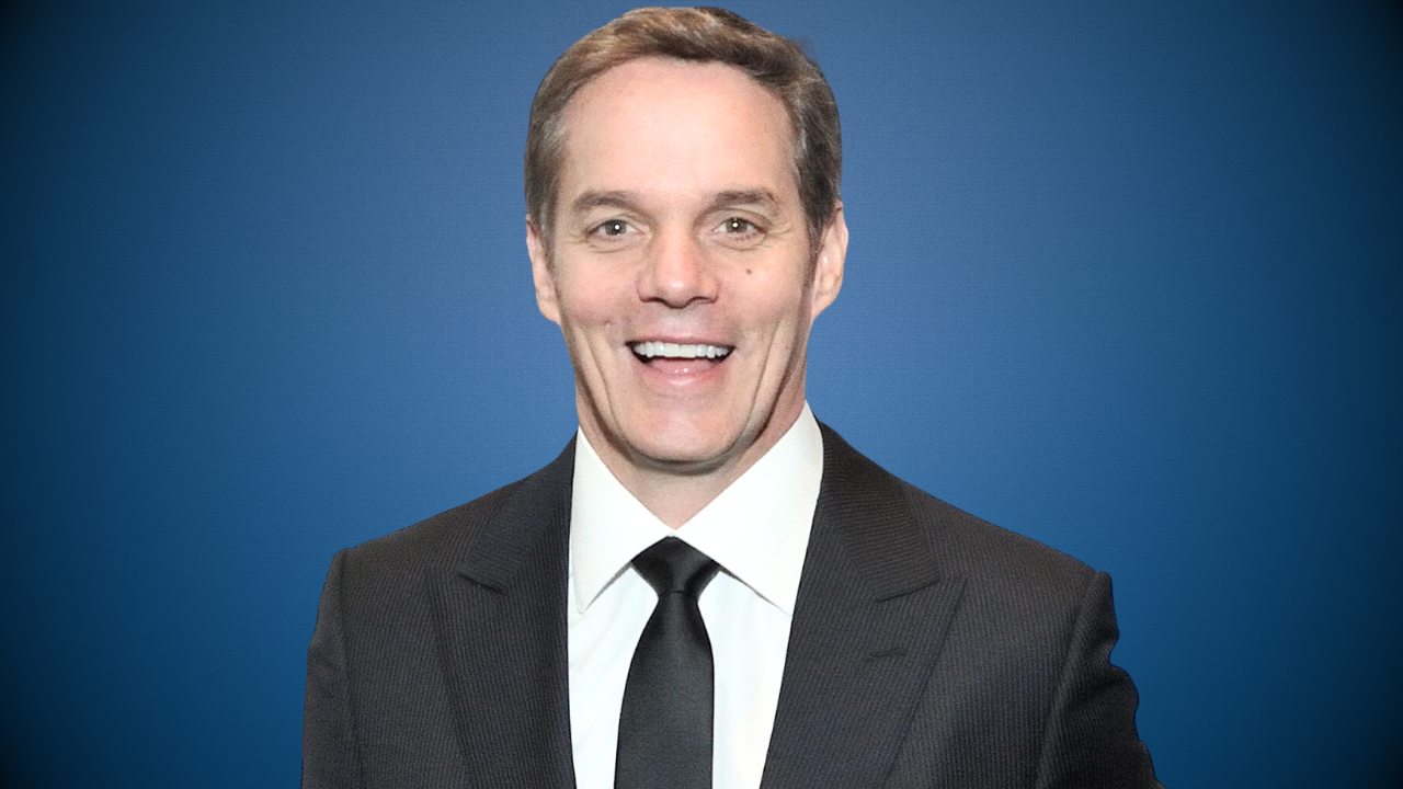 What happened to Bill Hemmer? Unraveling the mystery - SoapAsk - How Tall Is Bill Hemmer: Fox News Anchor’s Commanding Build