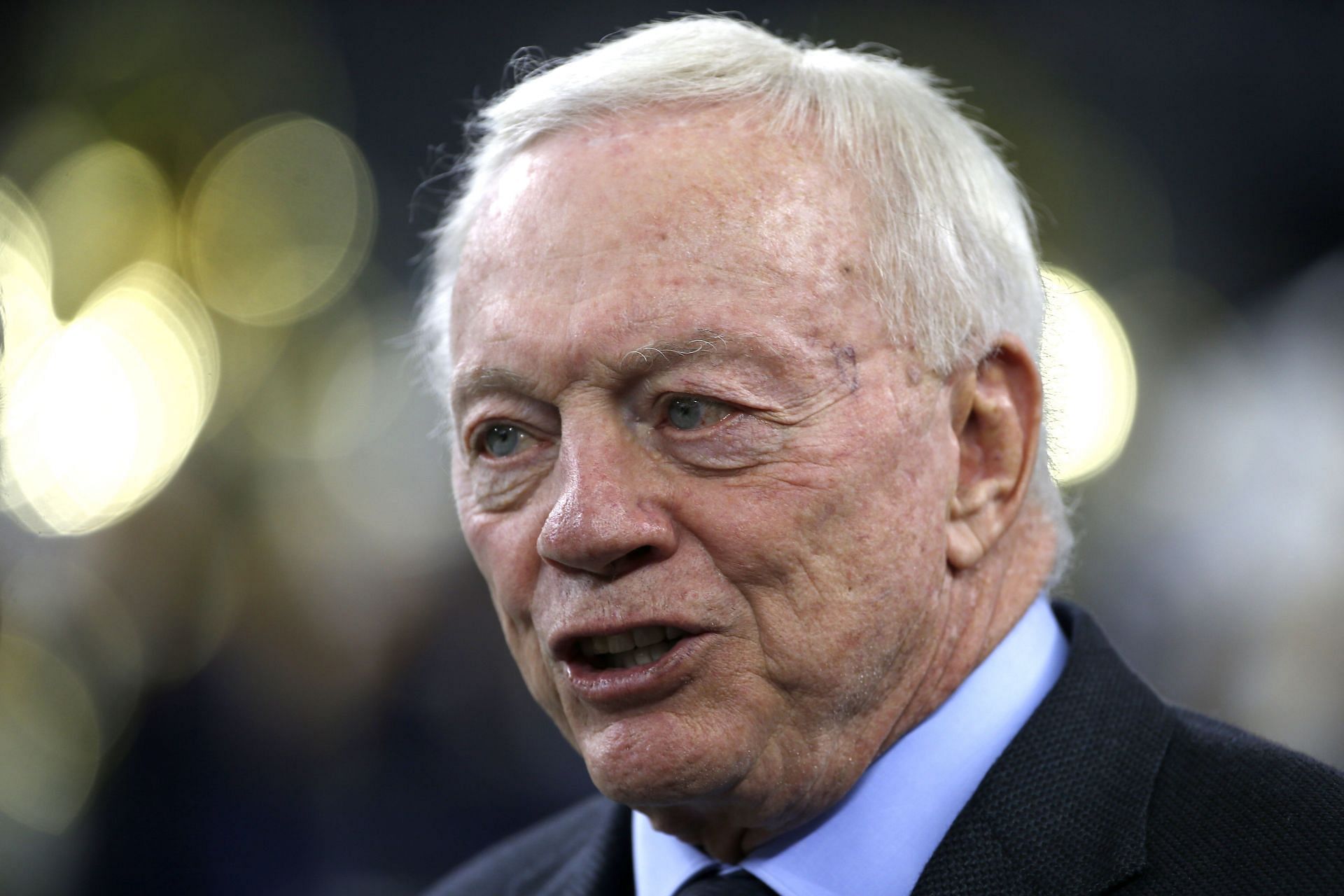 How Old Is Jerry Jones? Cowboys Owner's Age & NFL Influence