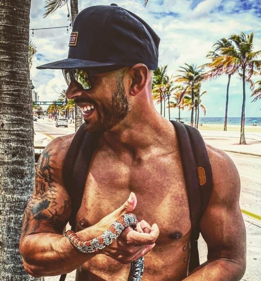 Who is Izzy Zapata? Wiki, Biography, Age, Girlfriend, Parents, Height - Izzy Zapata's Height – Love Island Fans Are Wondering