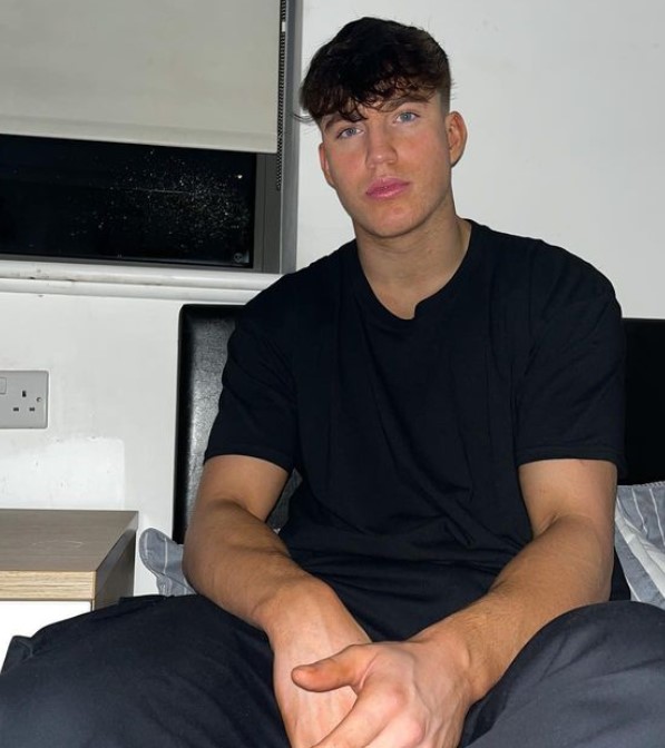 Who is Joe Fazer? Age, Biography, Girlfriend, Parents, Height - Joe Fazer Height: Fitness Star's Height Exposed