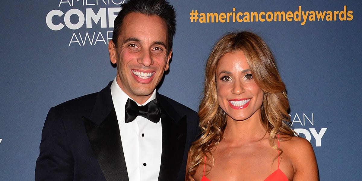 Who Is Sebastian Maniscalco's Wife, Lana Gomez? - Meet the 2019 MTV VMA - Sebastian Maniscalco’s Wife: Lana Gomez, the Comedian’s Artistic Muse
