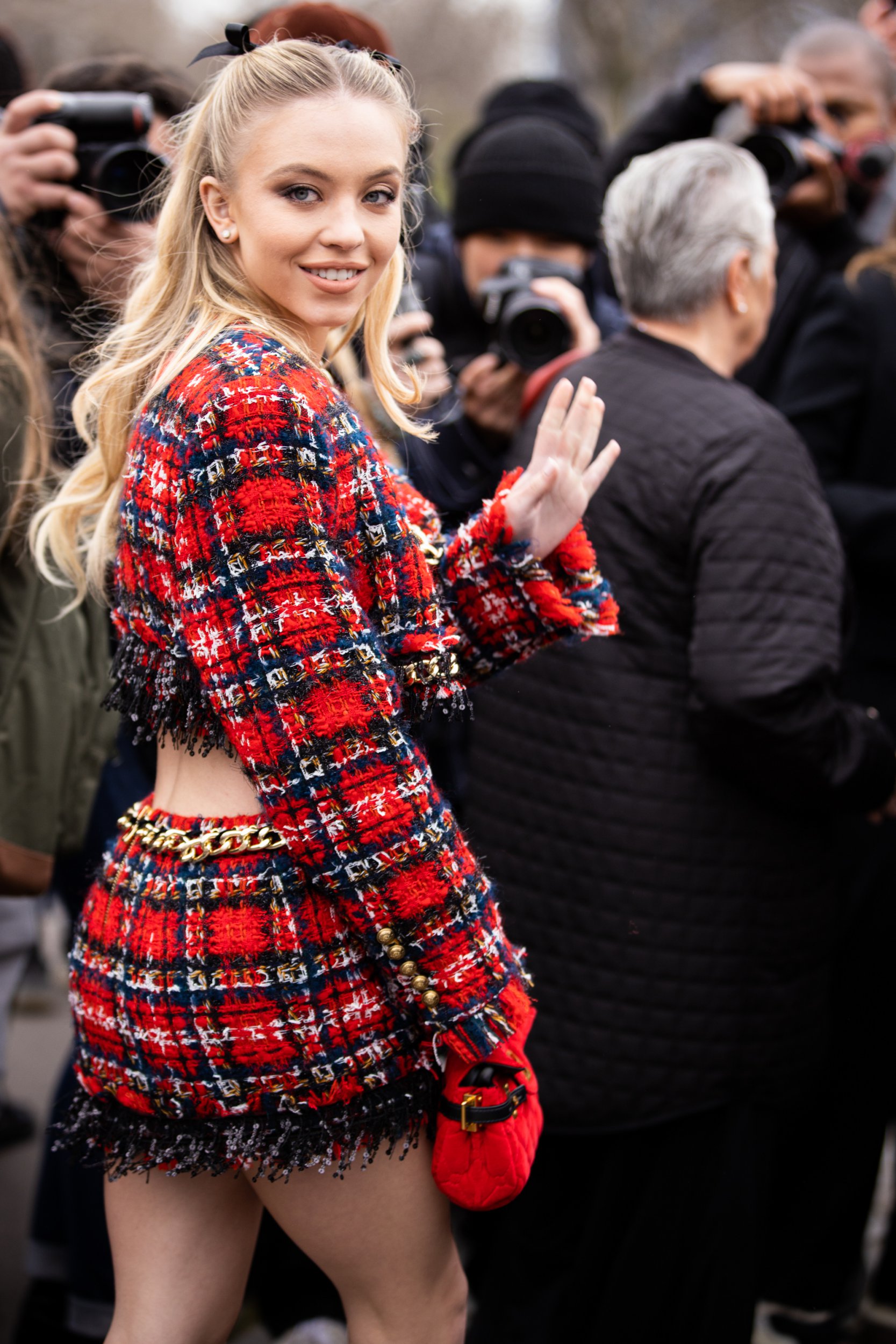 Who is Sydney Sweeney’s fiancé Jonathan Davino? - Celeb Jam - Who Is Sydney Sweeney’s Husband? Jonathan Davino: Euphoria Star’s Fiancé Steps Into Spotlight