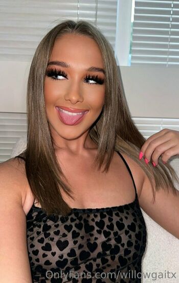 Willow Gait: Sexy Pics of the Ethereal TikTok Star