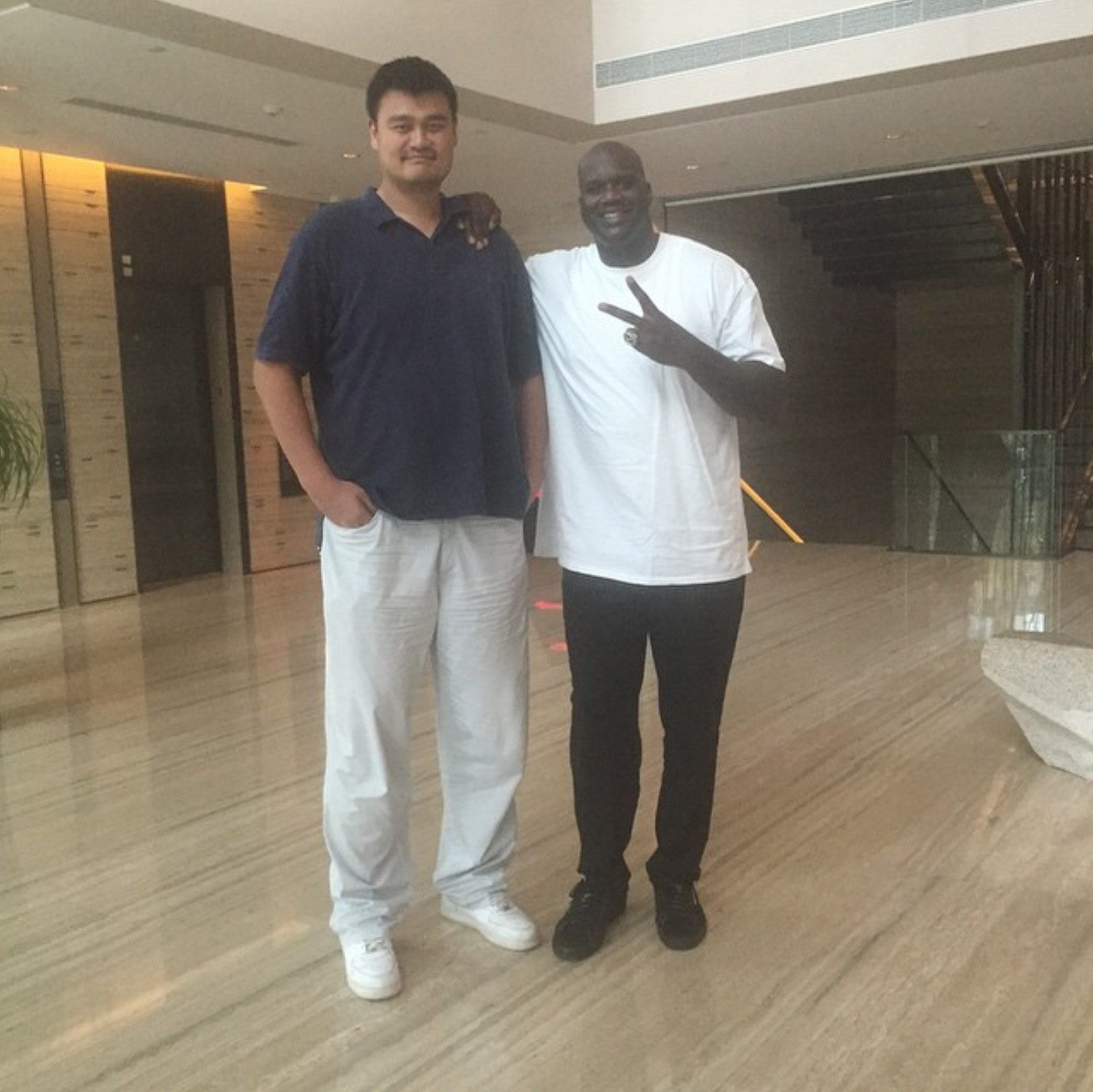 Yao Ming Height: How Tall is The Chinese Professional Basketball Player? - Yao Ming Height – How Tall Is the NBA Giant?