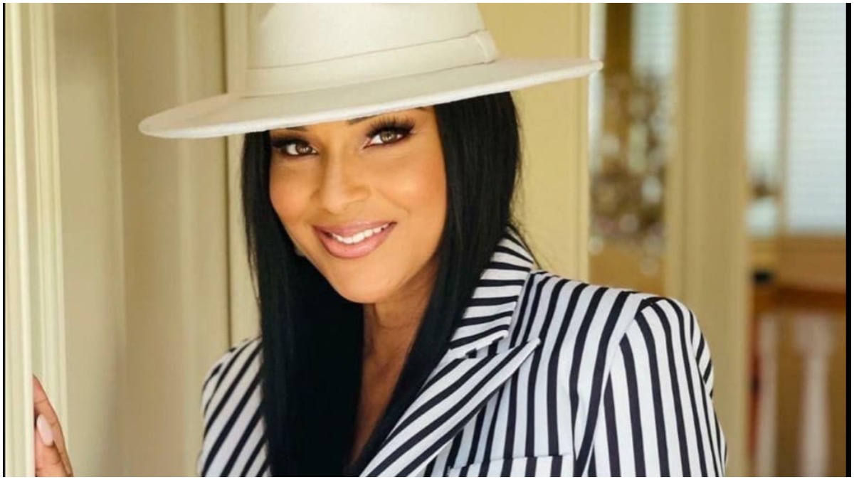 ‘You Play Up What You Know’: LisaRaye McCoy Talks Breaking Through the - LisaRaye McCoy Shines: Sexy Photos Of The Fan Favorite