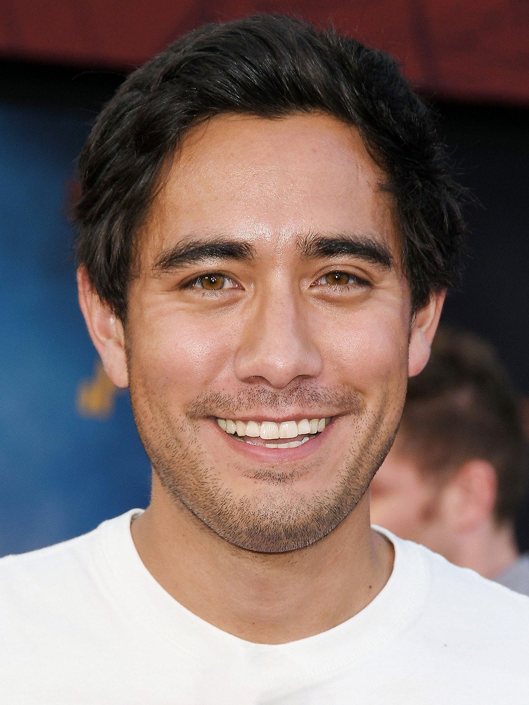 Zach King - Personality, Magician, YouTuber, Actor - Zach King Height: How Tall Is The Illusion King?