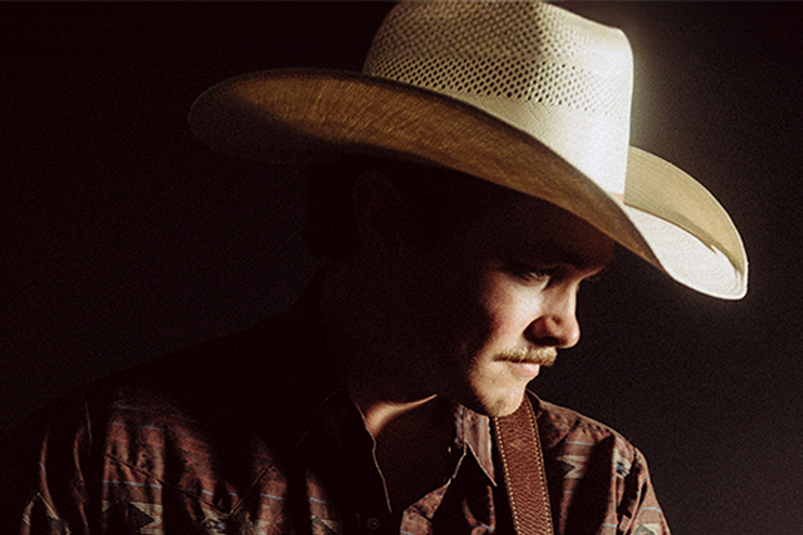 How Old Is Zach Top? Rising Country Singer’s Age in 2025